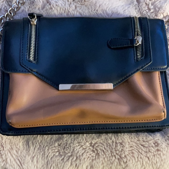 Crossbody bag - Picture 2 of 6